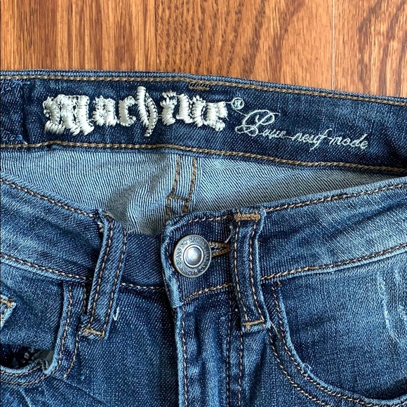 Women’s Ripped Jeans - Picture 3 of 7